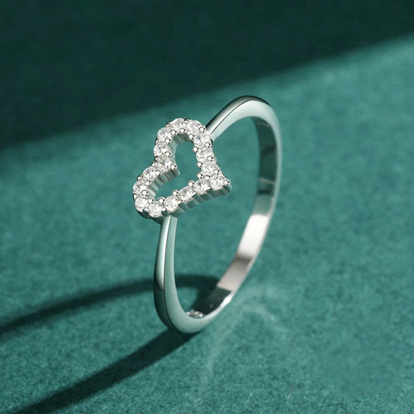 Fine Hollowed Heart 925 Sterling Silver Clear Zircon Ring