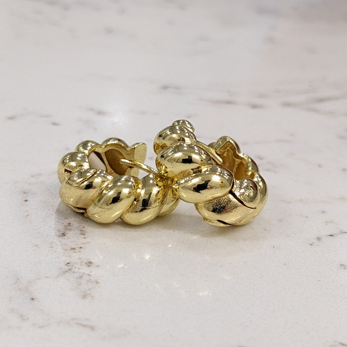 New Luxury Twist Style Stud Earrings