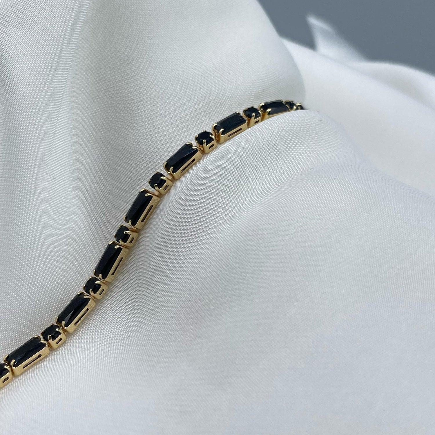 Elegant Black Gold Rectangle Shape Bracelet