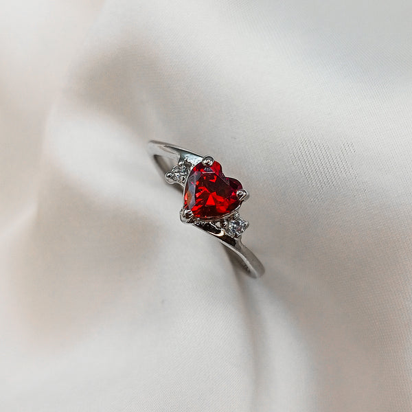 SILTAKI 925 Sterling Silver Red Heart Shape Zircon Stone Ring