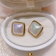 SILTAKI Temperament Simulated-pearls Korean Style Stud Earrings