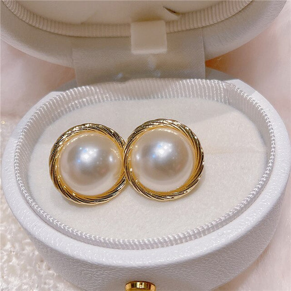 SILTAKI Temperament Simulated-pearls Korean Style Stud Earrings