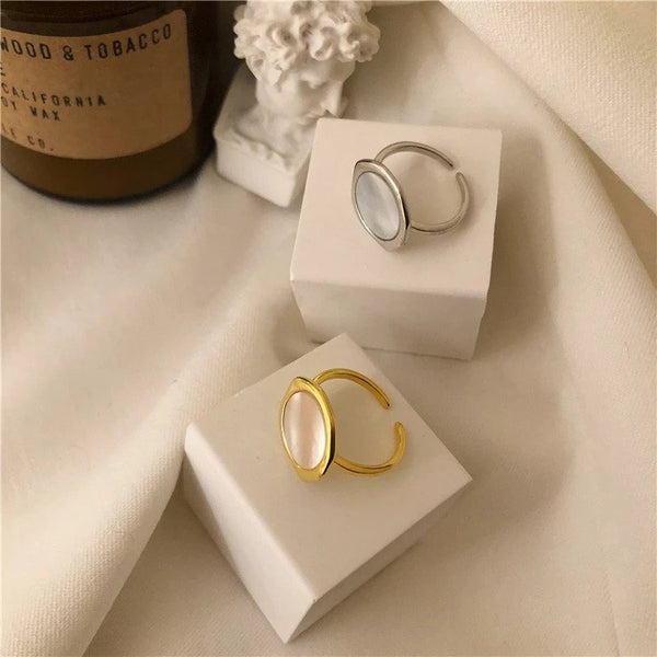 Adjustable Round White Shell Irregular Open Metal Silver/Gold Rings