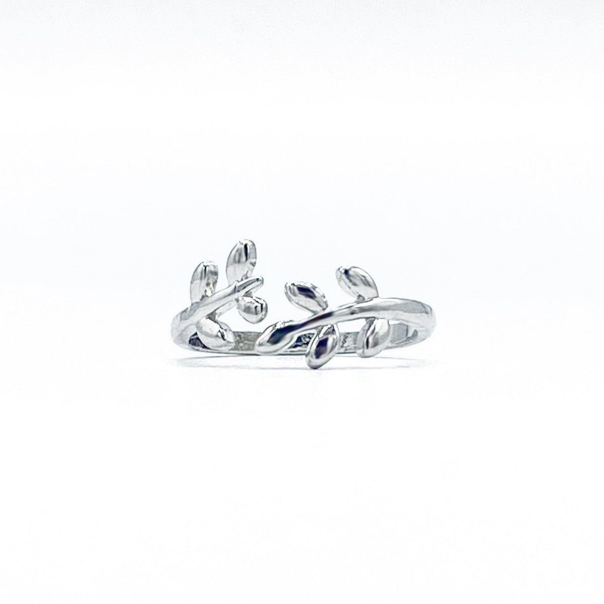 White Leaf Adjustable Ring