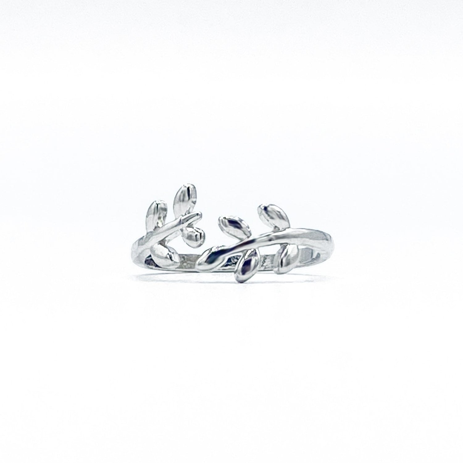 White Leaf Adjustable Ring